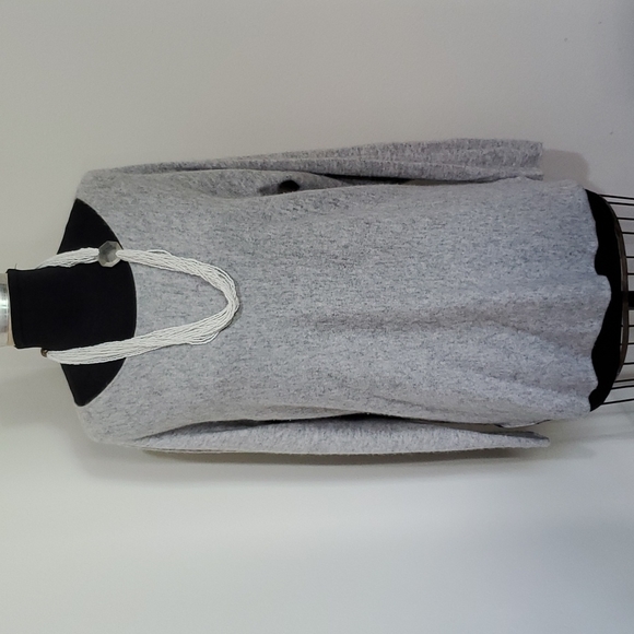 100% Cashmere Charter Club Luxury - Soft Gray Long Sleeves - Size M - Picture 6 of 7